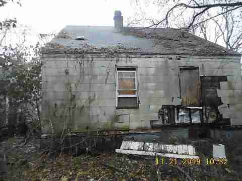 18600 Riverview (4)_m.jpg